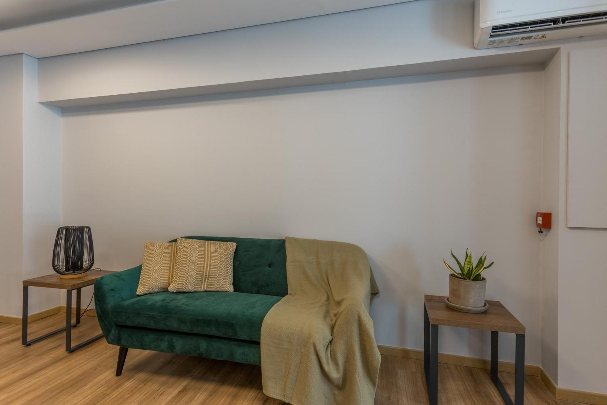 Aethir Urban Stay By Raise Athena Bagian luar foto