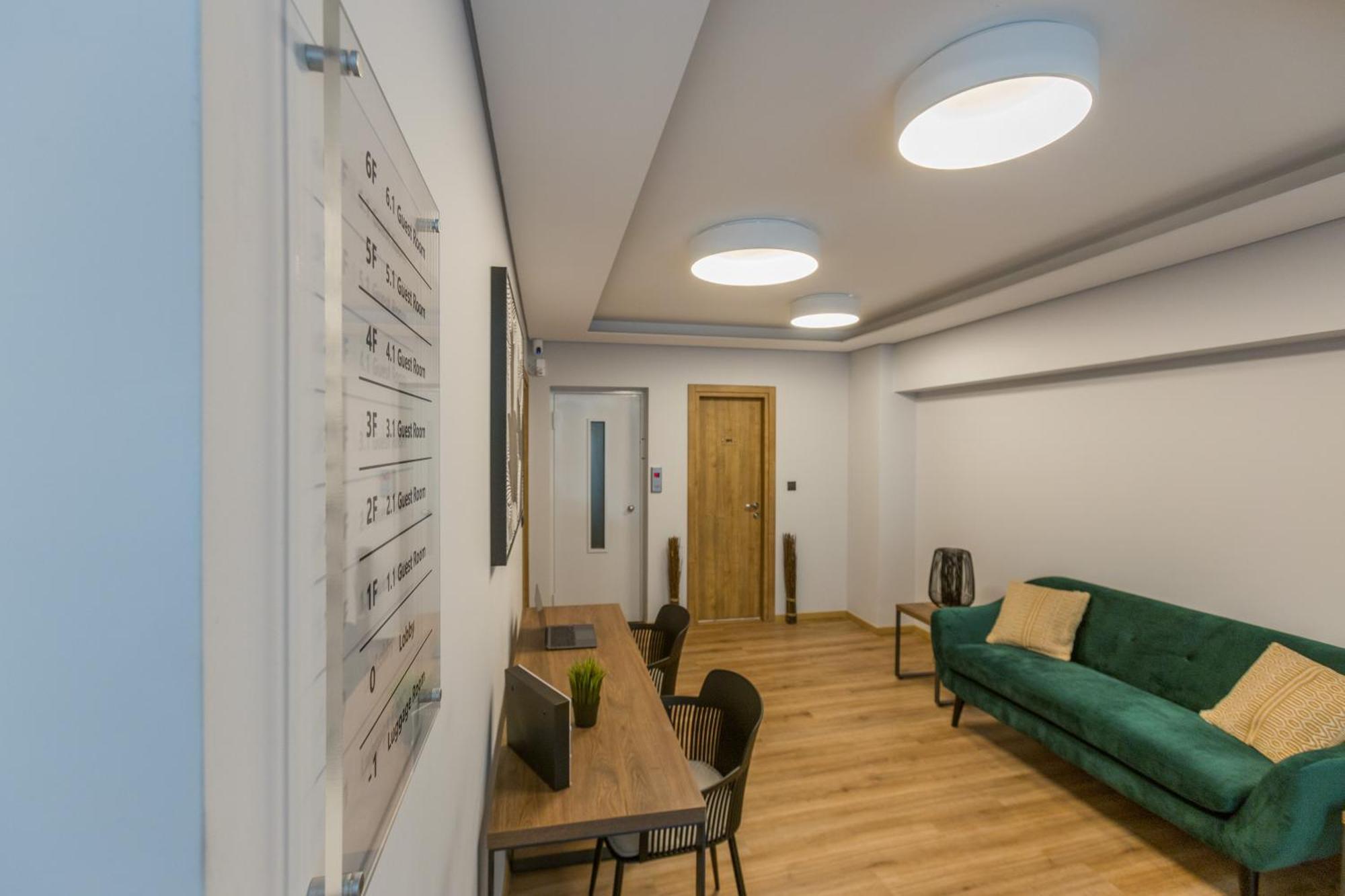 Aethir Urban Stay By Raise Athena Bagian luar foto