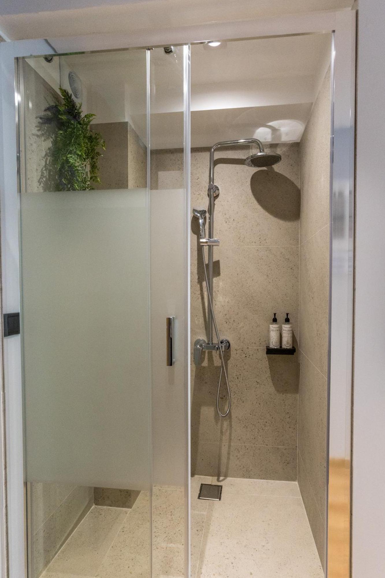 Aethir Urban Stay By Raise Athena Bagian luar foto