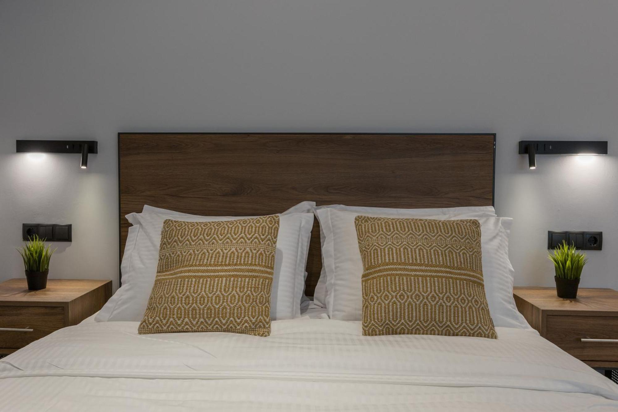 Aethir Urban Stay By Raise Athena Bagian luar foto