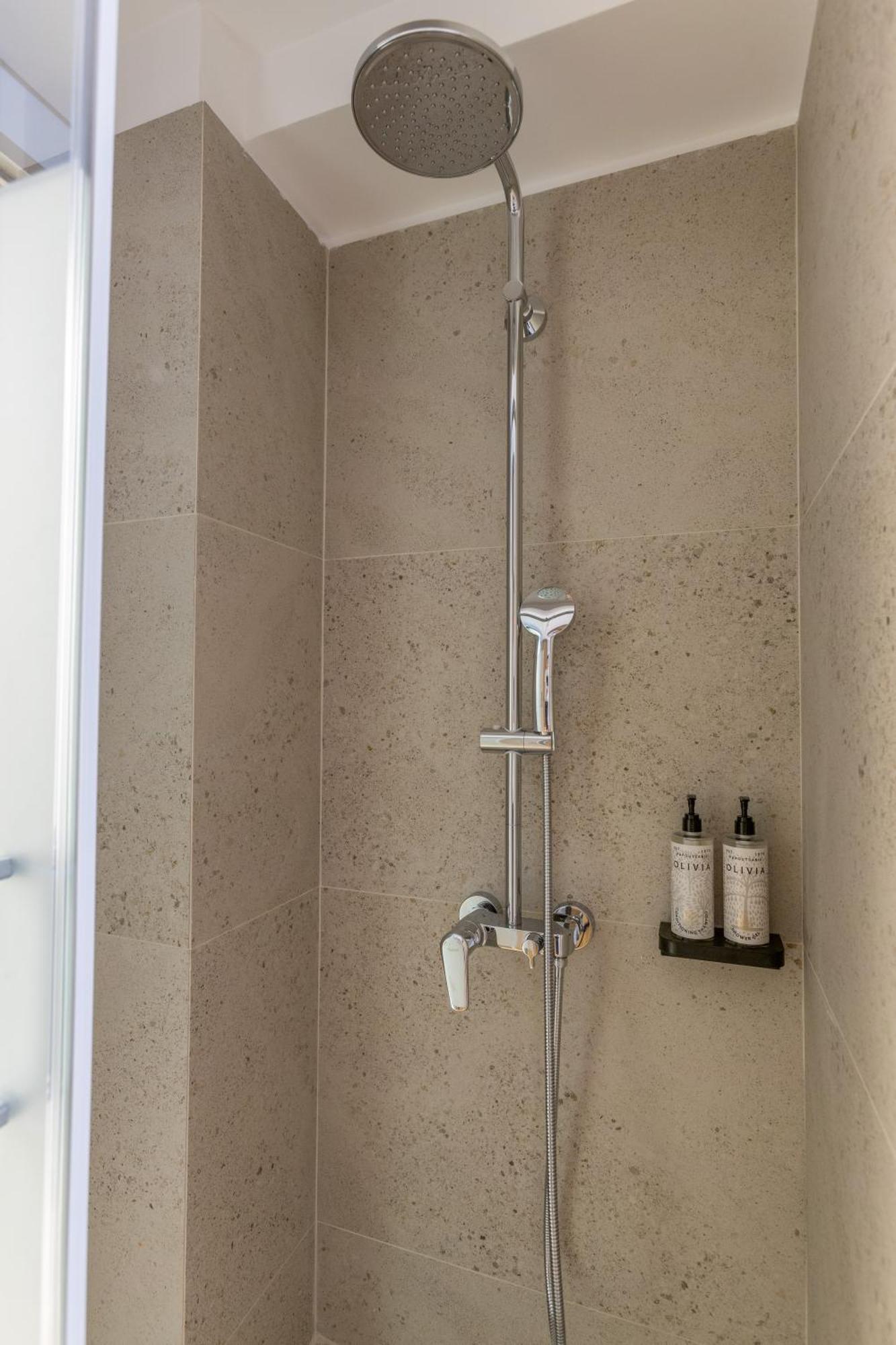 Aethir Urban Stay By Raise Athena Bagian luar foto